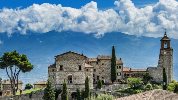 L’Italia dei Borghi si illumina: viaggio di Natale tra meraviglia, storie vive e fuoriporta indimenticabili