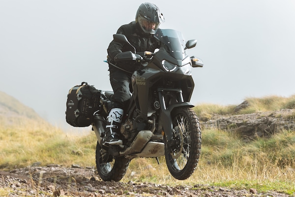 GIVI amplia la linea Canyon 2026: nuove borse e zaino pensati per l’adventouring