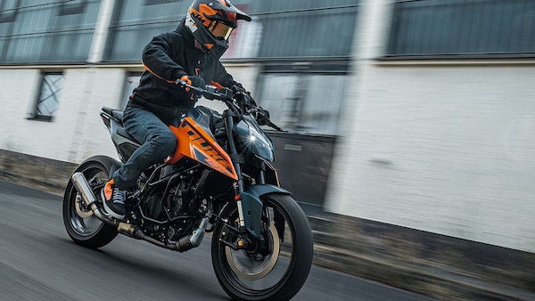 Perché oggi una moto 125 può bastare e non essere una sconfitta