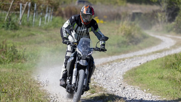 Moto Morini Alltrhike: le opinioni di InMoto "fuori dai denti"