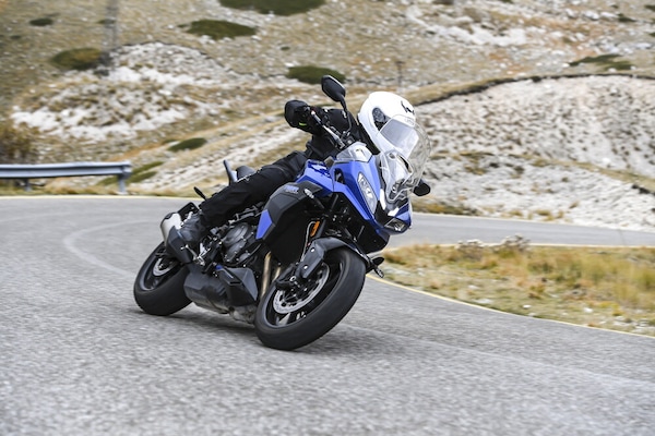 Triumph Tiger Sport 800: le foto della "Comparativa crossover stradali"