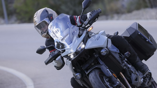 Honda CB1000GT: le opinioni di InMoto "fuori dai denti"