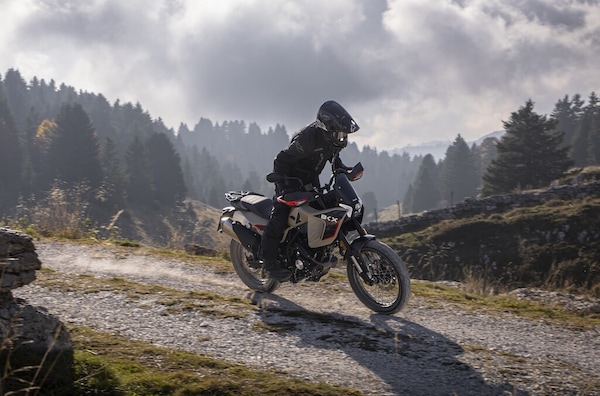 Benelli BKX 125 e BKX 125 S: nasce una nuova generazione di ottavo di litro