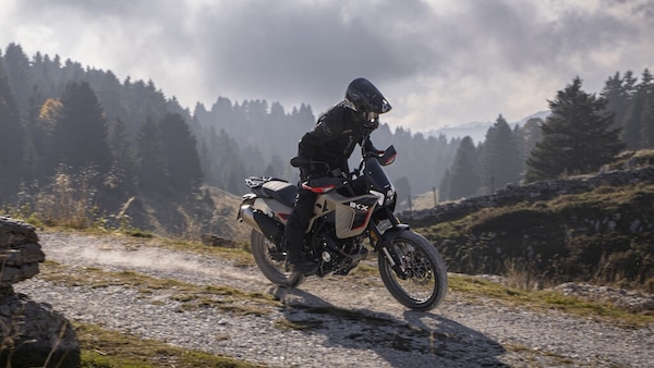 Benelli BKX 125 e BKX 125 S: nasce una nuova generazione di ottavo di litro