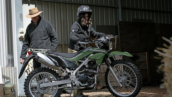 Kawasaki vende in Australia una moto per badare al bestiame