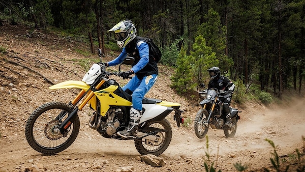 Suzuki taglia il prezzo della DR-Z4S: ora i conti tornano!