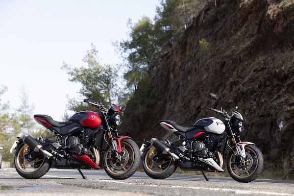 Test Triumph Trident 800: foto statiche e particolari