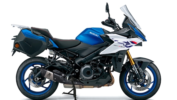 Suzuki, ecco le GSX-S1000GX Plus e Top: nuove versioni dedicate al turismo