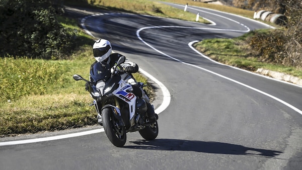 BMW R 1300 RS: le opinioni di InMoto "fuori dai denti"