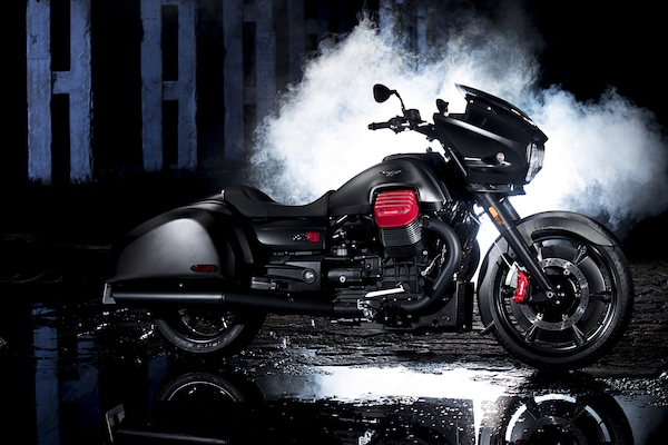 Moto Guzzi MGX-21: la fortezza volante dimenticata