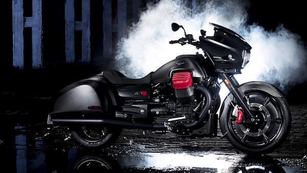 Moto Guzzi MGX-21: la fortezza volante dimenticata