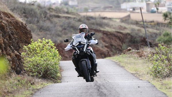 KTM 1390 Super Adventure S EVO: per chi è (e per chi non è)