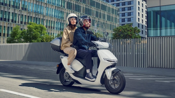 Incentivi moto e scooter elettrici 2026: come ottenere l’Ecobonus fino a 4.000 euro