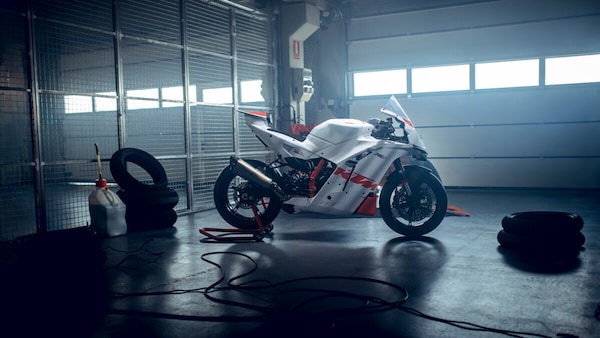 KTM 990 RC R TRACK: LE FOTO