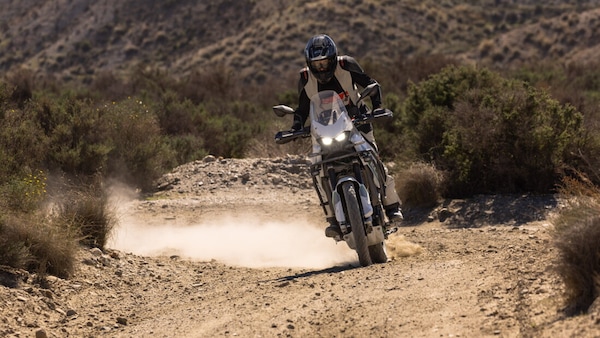 Kawasaki KLE500: le foto del test