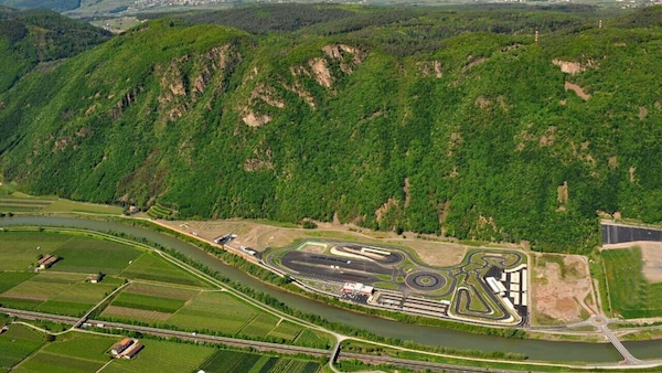 Troppo rumore: a Bolzano lamentele per la pista da cross nata per non distubare