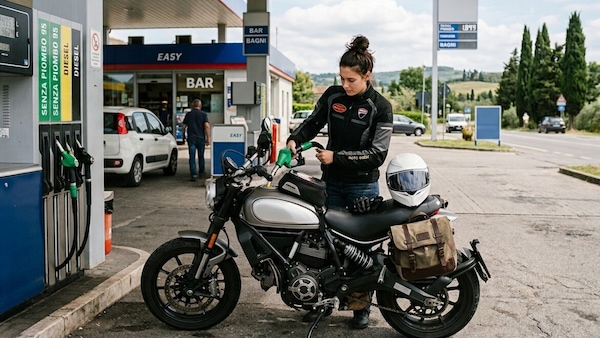 Caro benzina: le accise scendono ma i prezzi ai distributori no