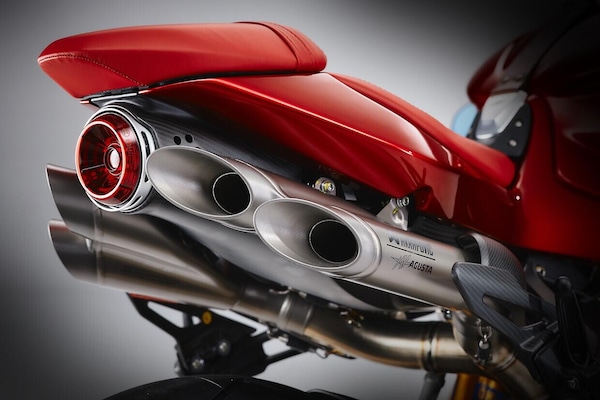 Basta ricambi in ritardo! MV Agusta fa un accordo con DHL