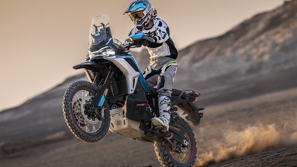 CFMOTO 1000MT-X: più potenza e voglia off-road per la nuova maxi adventure