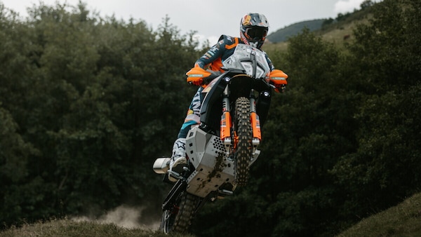 KTM 890 Adventure R Rally: l'enduro senza compromessi che arriva dalla Dakar