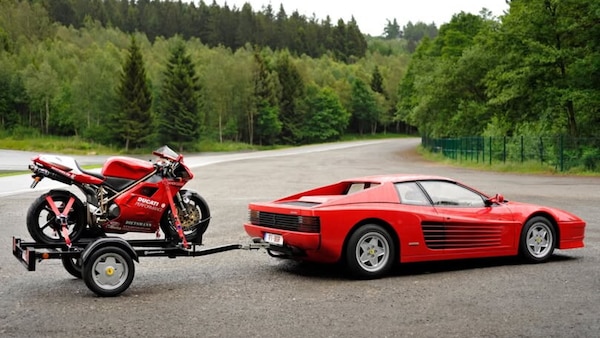 Perché Ducati e Ferrari sono rosse? Storia e tradizione del "Rosso Corsa"