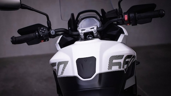 Triumph, tutti gli accessori e (e prezzi) per le Tiger Sport 660 e Trident 660