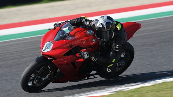 MV Agusta F3 R: prezzo sensibilmente più basso per la Supersport 