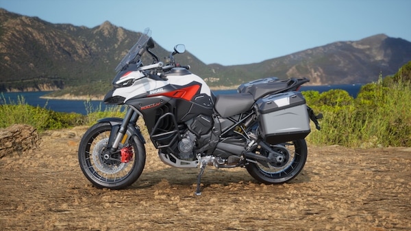 Ducati Multistrada V4 Rally: personalizzazione totale con il Factory Made