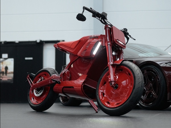 Brabus DAB 1⍺, la motocicletta elettrica super chic