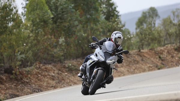 Primavera in moto: come scegliere le gomme giuste?