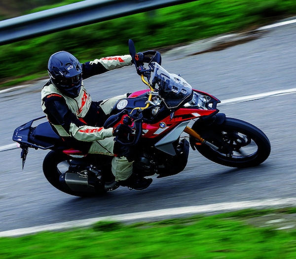BMW F 450 GS: focus sui dettagli