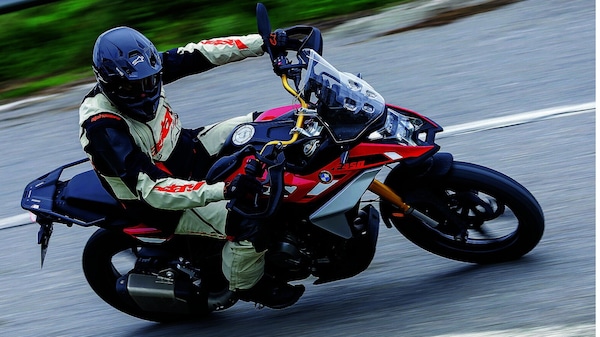 BMW F 450 GS: focus sui dettagli