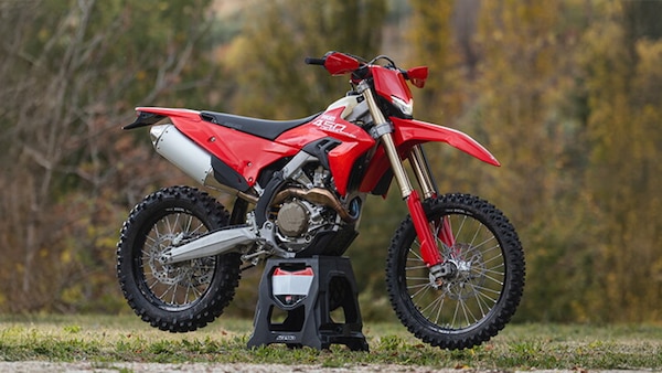 Ducati Desmo450 EDS: l’enduro secondo Borgo Panigale a giugno in vetrina
