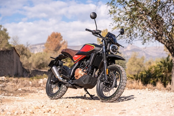 Wottan Rebbe Scrambler 125 in promozione a maggio