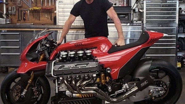 La moto americana col V8 Ferrari vale 500.000 dollari: ecco perché 