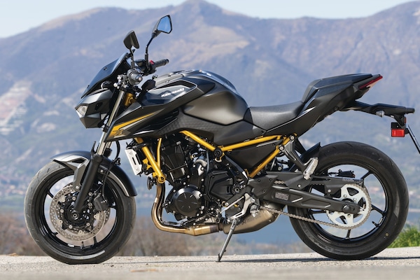 Kawasaki Z650 S: le opinioni di InMoto "fuori dai denti"