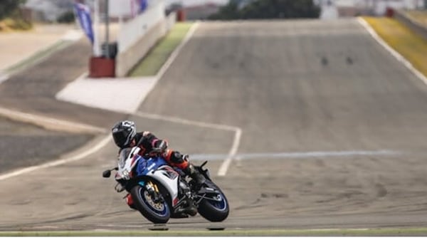Suzuki GSX-R1000R le opinioni di inmoto "fuori dai denti"