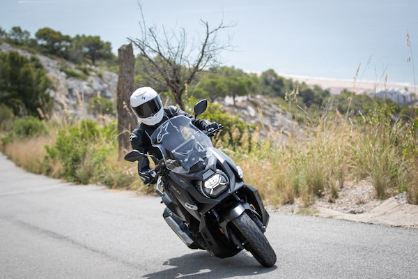 Test Rieju X-OVER 357: tutte le foto della prova