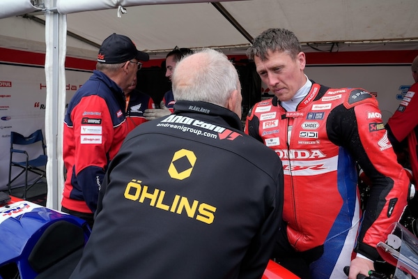 Tourist Trophy vs pista: ecco cosa cambia per le sospensioni