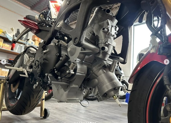 BRC R600 V2: la Yamaha R6 si fa due tempi, 600 cc per oltre 150 CV