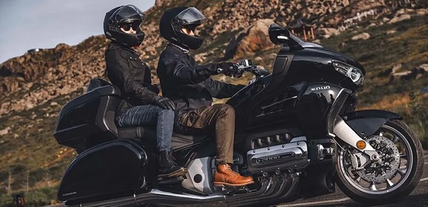 La Gold Wing cinese? La Souo S2000 GL sfida le regine del turismo