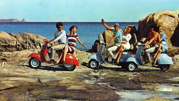 Gli 80 anni della Vespa: a Roma una mostra racconta il mito italiano