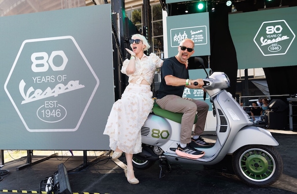 Vespa Edizione Ottantesimo: solo 1.946 esemplari per celebrare un mito