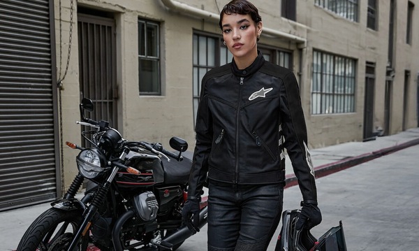 Abbigliamento tecnico moto: cosa dice la legge e cosa rischia il motociclista