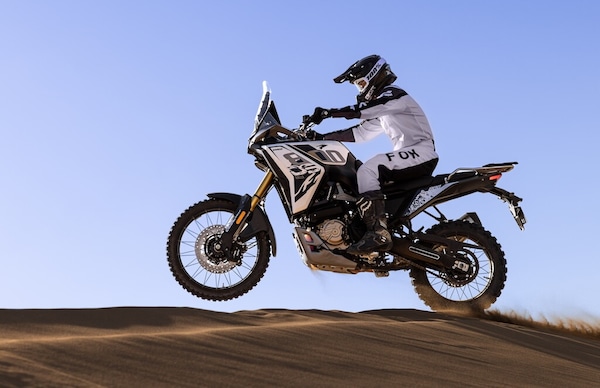 Voge lancia la Italia Off-Road Academy: al via i corsi di guida con la 800 Rally