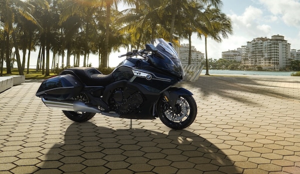 BMW aggiorna la gamma 2027: novità per sportive, tourer e crossover