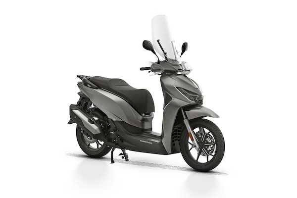 QJMotor SQ 350, comfort, tecnologia e ruote da 16” a meno di 5.000 euro