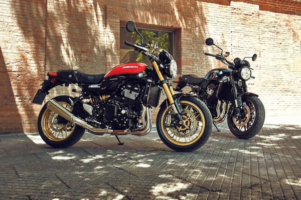 Kawasaki Z900RS,il vintage incontra la modernità: le foto