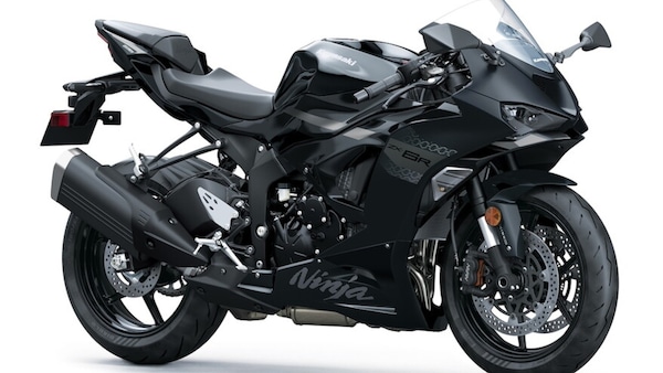 Kawasaki novità per la famiglia Ninja: colorazioni 2027 e un debutto per i patentati A2