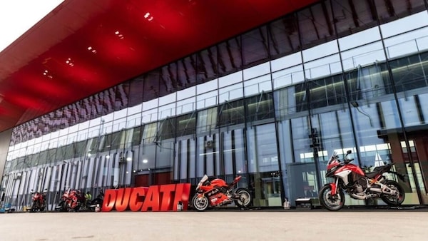 Ducati, PatrItalia rompe il silenzio: “Offerta da 2,5 miliardi per il 100%”